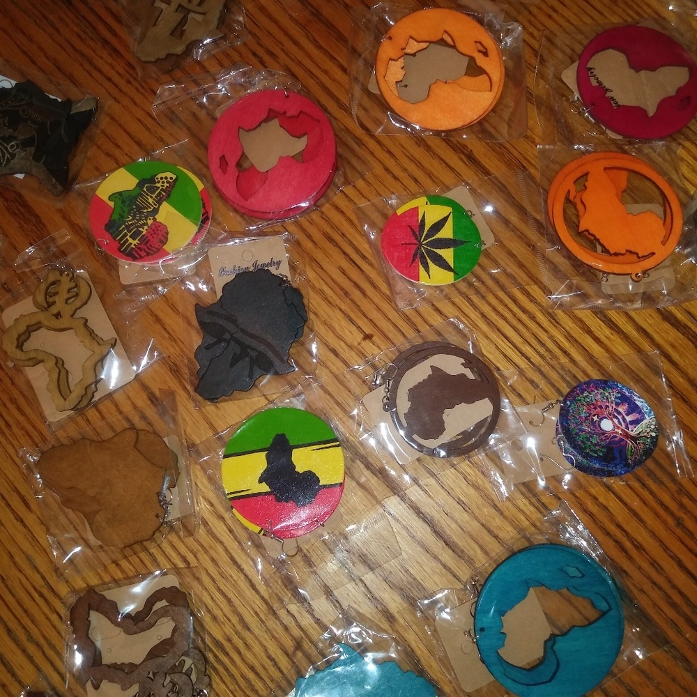 Wooden Earrings - Picture 2 of 8